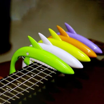 Подходящ за 4-6-струнна китара Shark Capo Цветни професионален быстросменный скоба Shark Висококачествен пластмасов улавяне на китара Shark за ръце